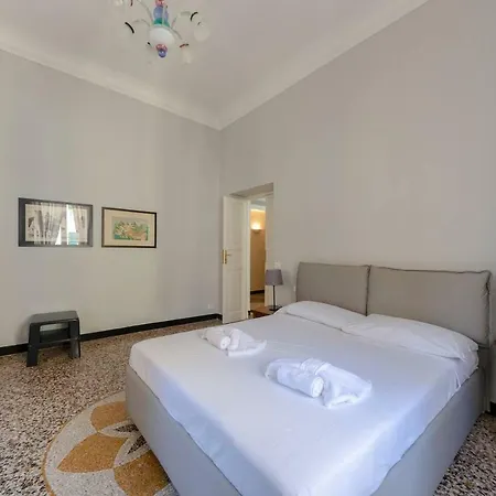Hintown La Grand Dei Teatri Appartement Genua